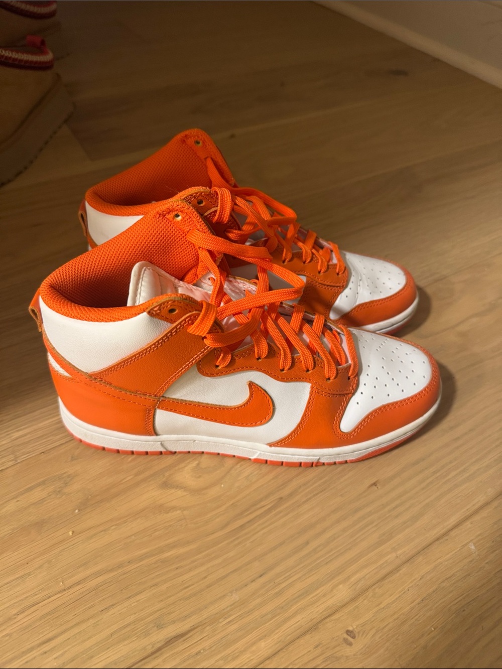 Nike dunks Orange and White High-Top Sneakers